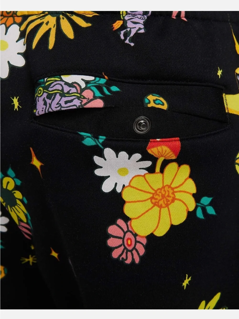 NIKE Sportswear Club Sweatpants in Outer Space Print